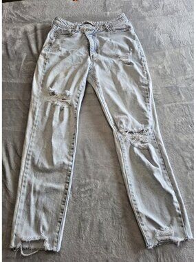 SO Juniors Mom Jeans 5/27W High Rise Distressed Light Wash Denim